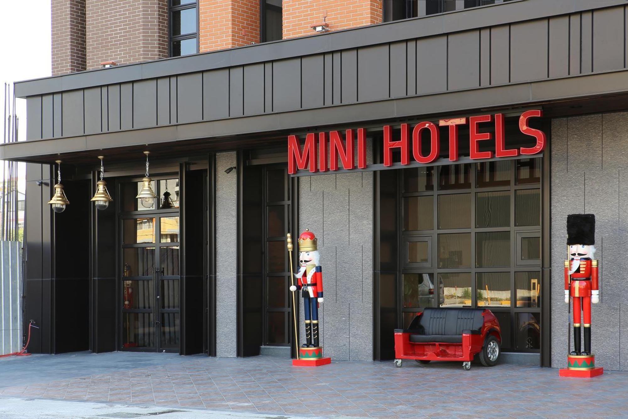 Mini Hotels Taichung Extérieur photo